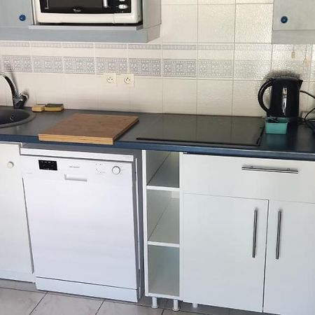 Appartement T2 Climatise Dans Residence Calme 카발레르쉬르메르 외부 사진