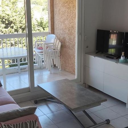 Appartement T2 Climatise Dans Residence Calme 카발레르쉬르메르 외부 사진